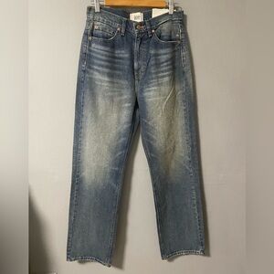 NWT Urban Outfitters BDG High-Waisted Cowboy Jeans. Size 28
